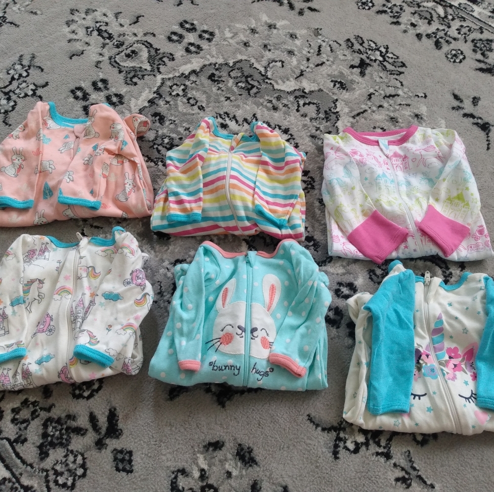 15 newborn sleepers (girls)